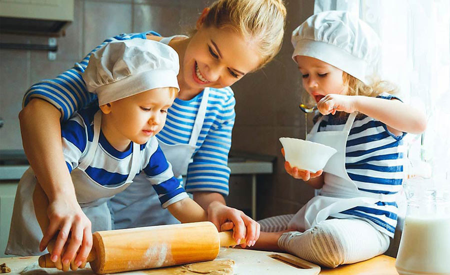 cuisiner avec son enfant