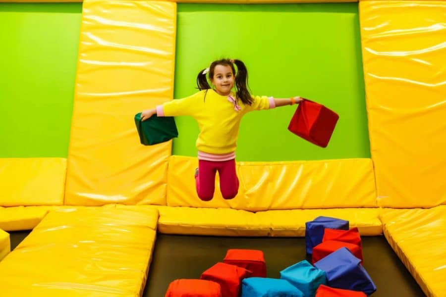 Anniversaire Trampoline Park Un Au.jpg