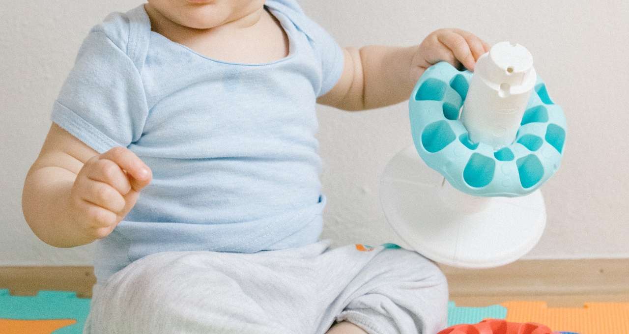 pourquoi acheter un tapis de motricite pour bebe