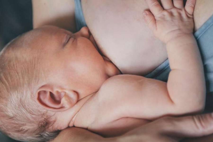 comment attenuer les symptomes de l engorgement des seins