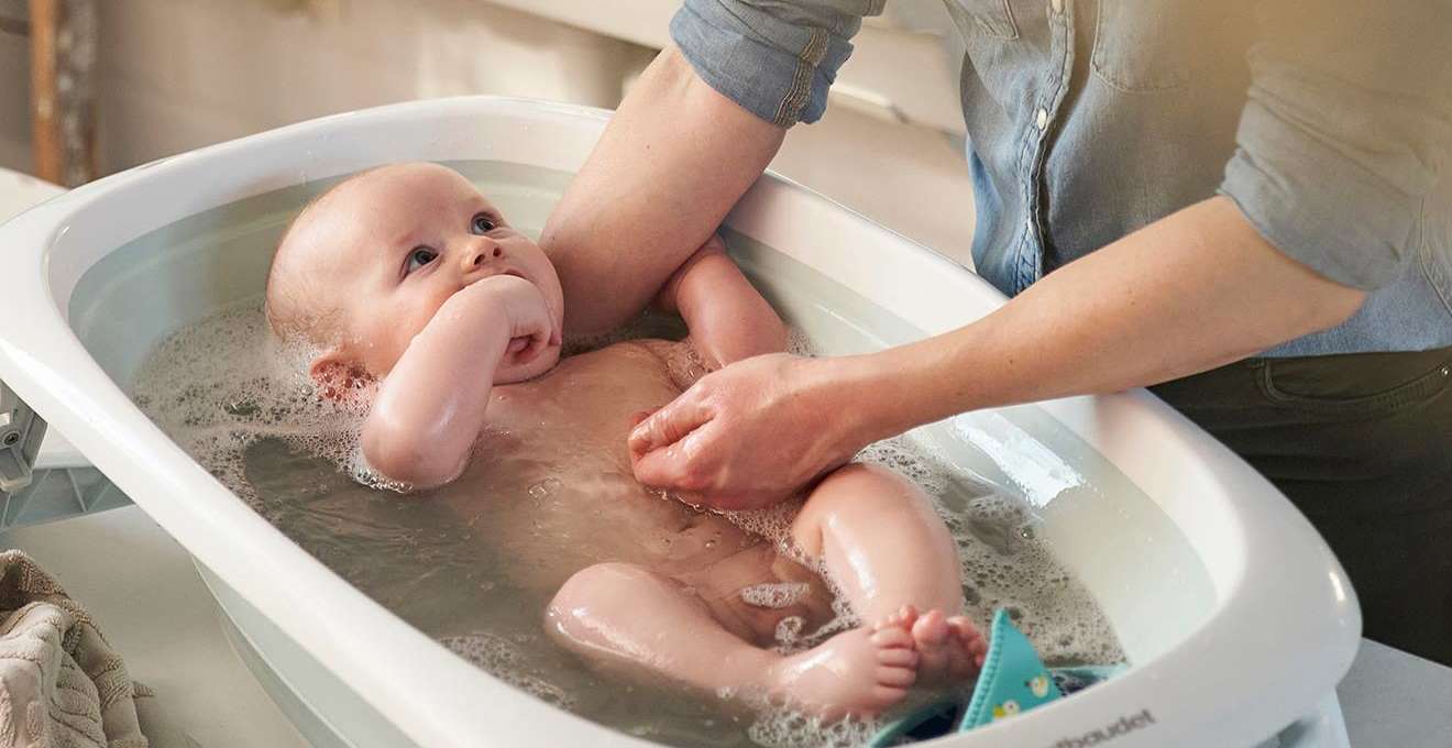 comment bien choisir une baignoire pliante pour bebe