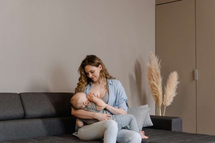 quel dosage de lait maternel donner a un bebe