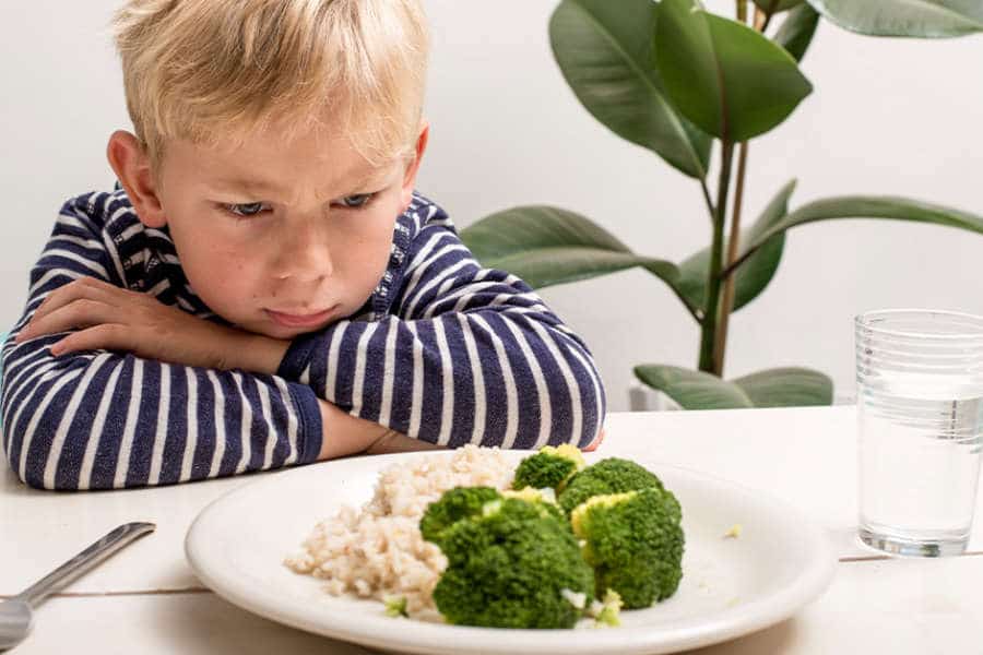 faut il forcer un bebe a manger