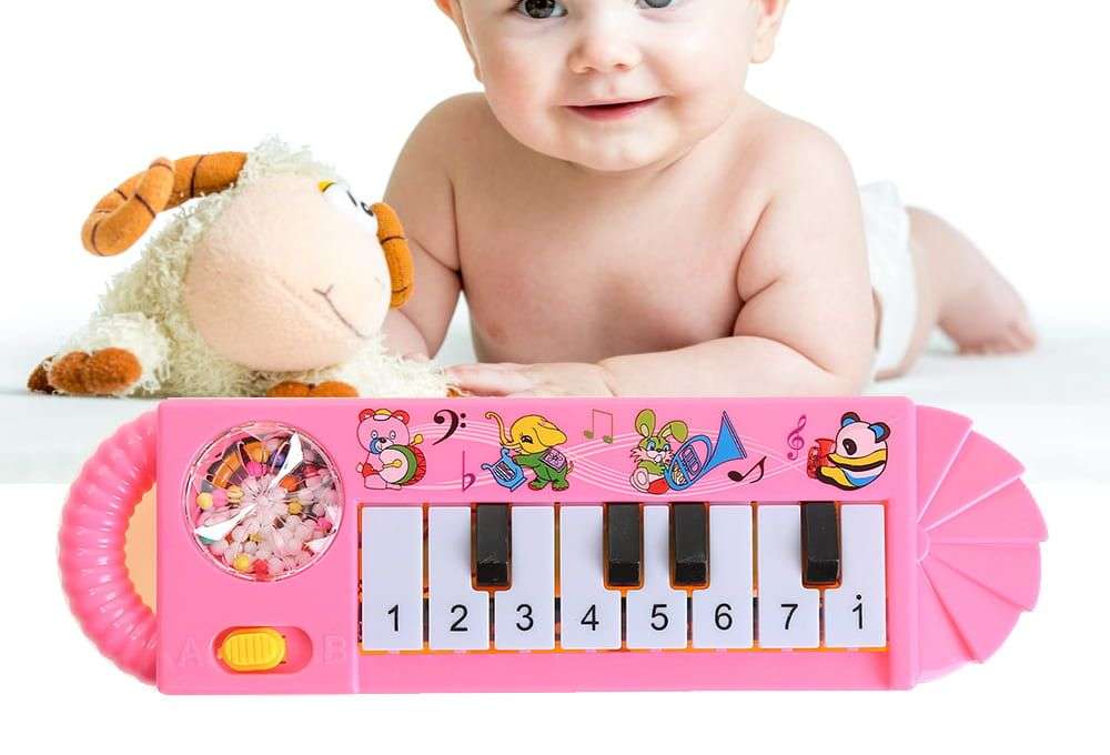 a partir de quel age offrir un piano musical à son bebe