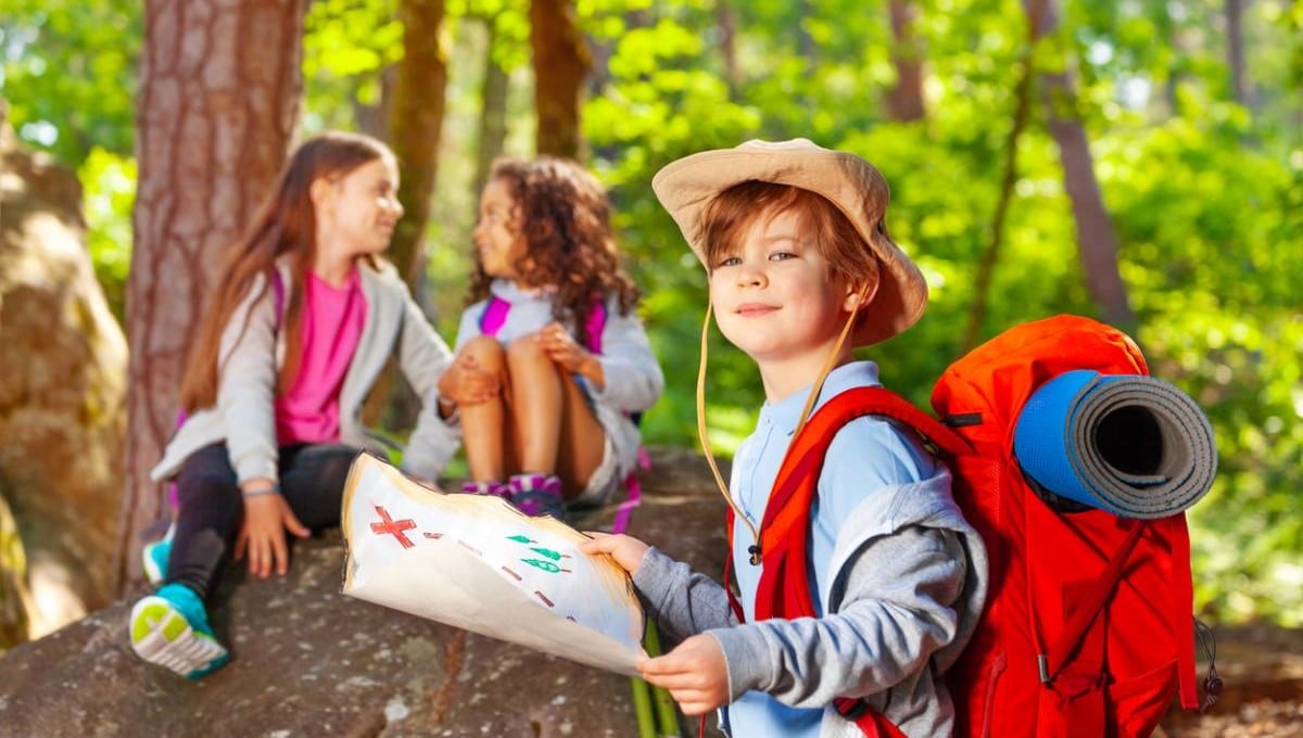 anniversaire enfant une chasse au tresor avec des bonbons