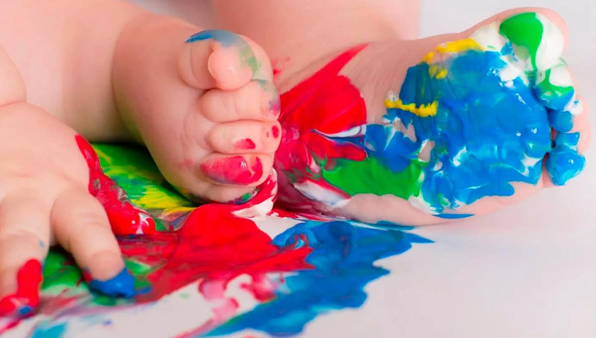 Empreinte bébé en peinture